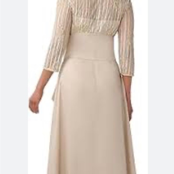 Adrianna Papell Women’s Bodice Dress - Picture 2 of 7